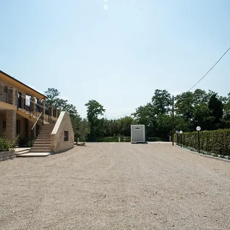 Area Camper Il Crinale Village * Spinetoli